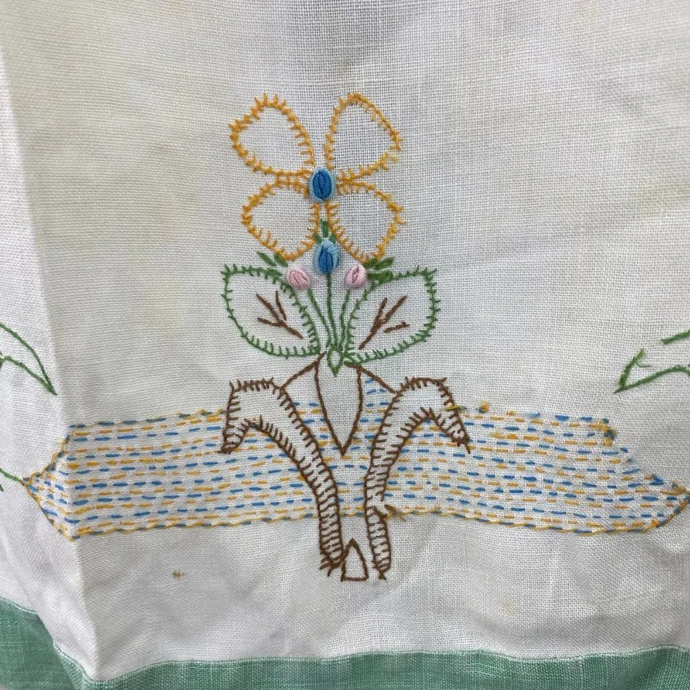 Vintage holes embroidered